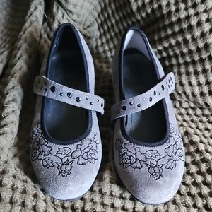 CLEARANCE Hotter Charcoal Heels with Leaf Embroidery